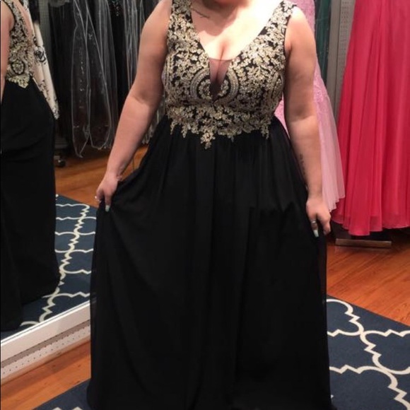 Dresses & Skirts - Black Prom Dress.